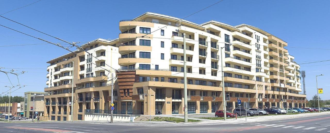 Tisza Palota Apartmanok Szeged Extérieur photo