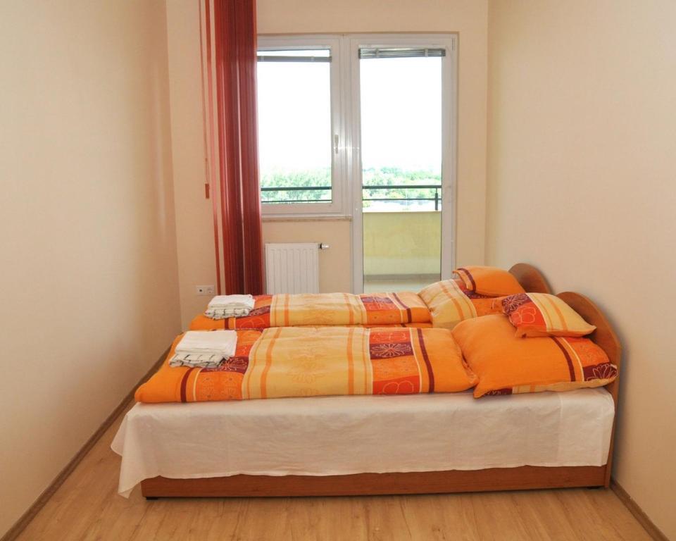 Tisza Palota Apartmanok Szeged Chambre photo