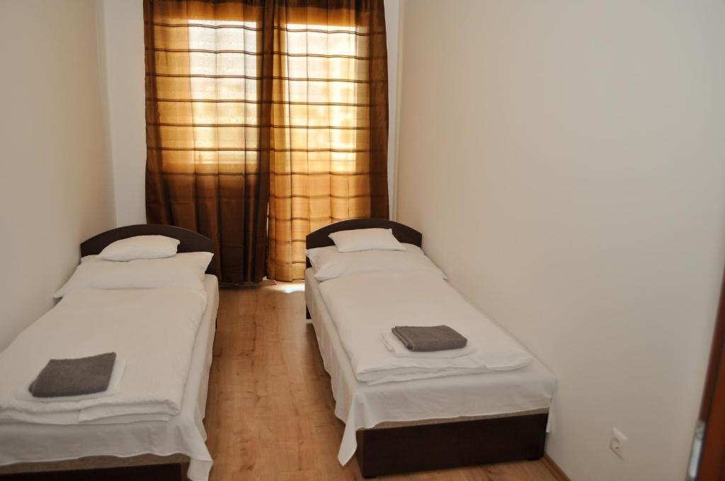 Tisza Palota Apartmanok Szeged Chambre photo