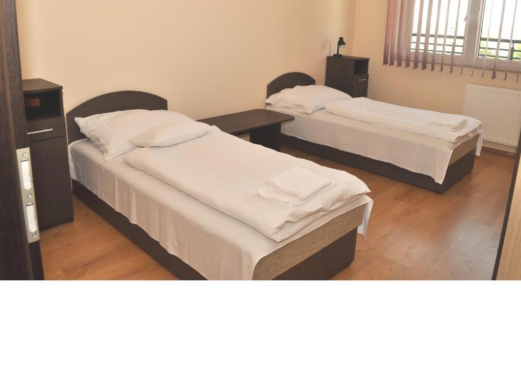 Tisza Palota Apartmanok Szeged Chambre photo