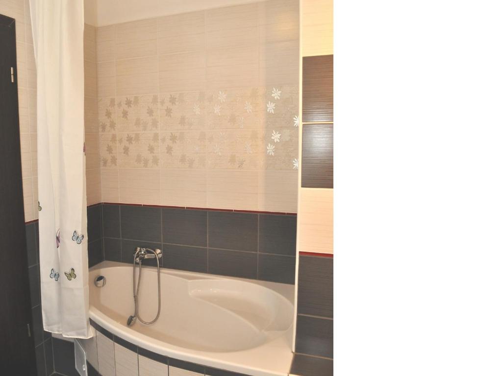 Tisza Palota Apartmanok Szeged Chambre photo
