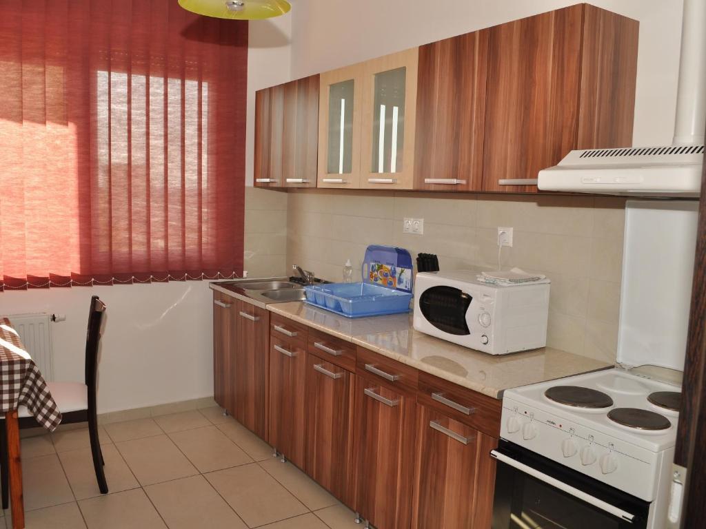 Tisza Palota Apartmanok Szeged Chambre photo