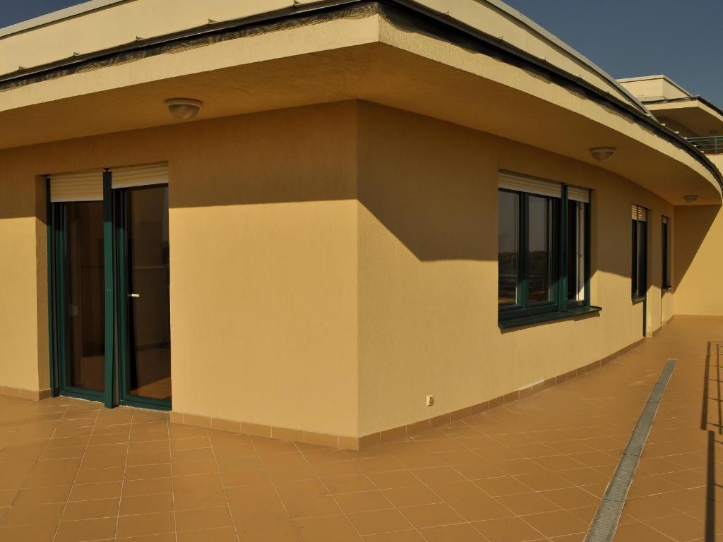 Tisza Palota Apartmanok Szeged Chambre photo